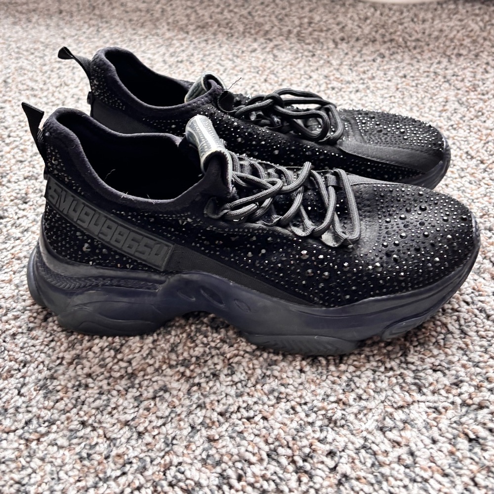 Black bling Steve Madden sneakers size 9.5